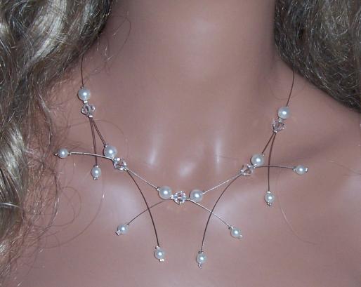 Collier mariage fil câblé, perles nacrées et toupies