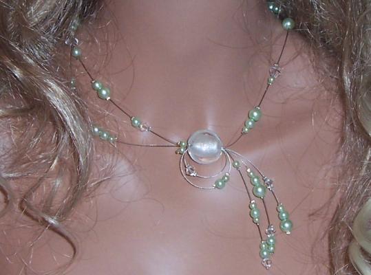 Collier mariage fil câble, perles vert anis
