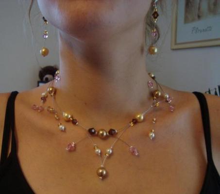 Collier mariage moderne perles nacrées couleur tons dorés topaze