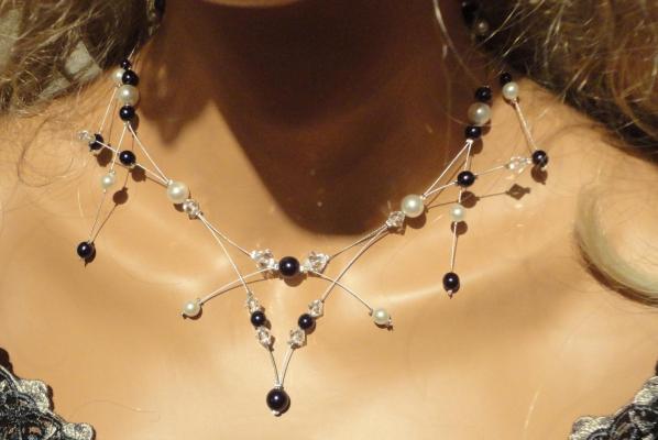 Collier mariage moderne perles nacrées couleur ivoire/noire