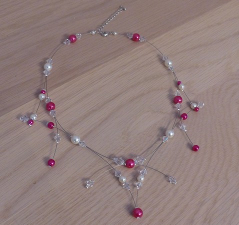 Collier fuchsia